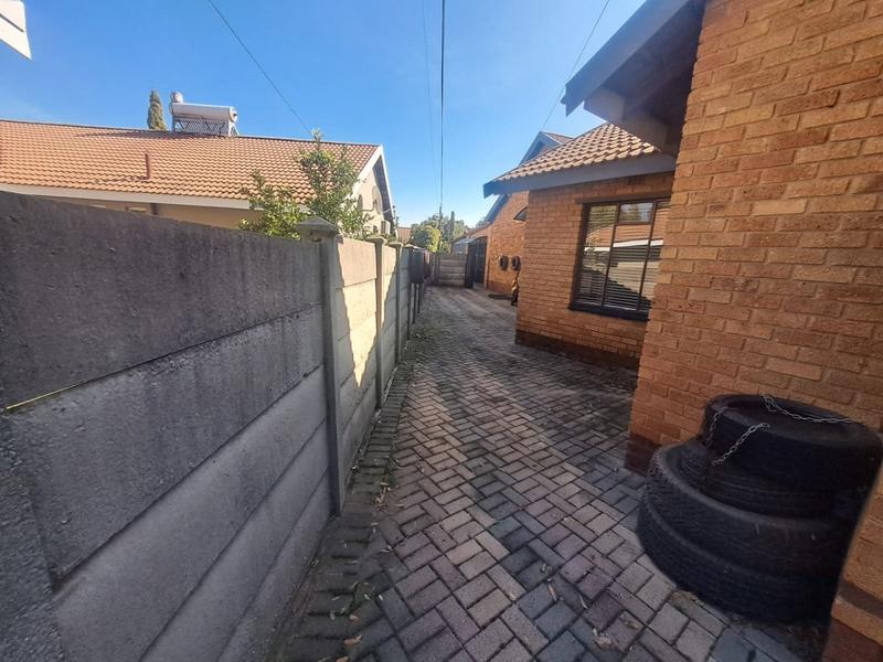 3 Bedroom Property for Sale in Vaalpark Free State